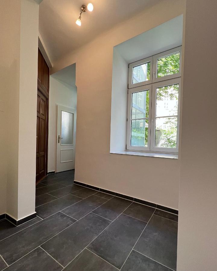 Modernes Juwel In Zentraler Lage Apartment Виена Екстериор снимка