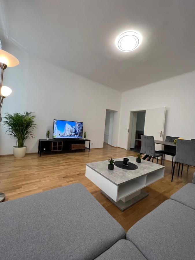 Modernes Juwel In Zentraler Lage Apartment Виена Екстериор снимка
