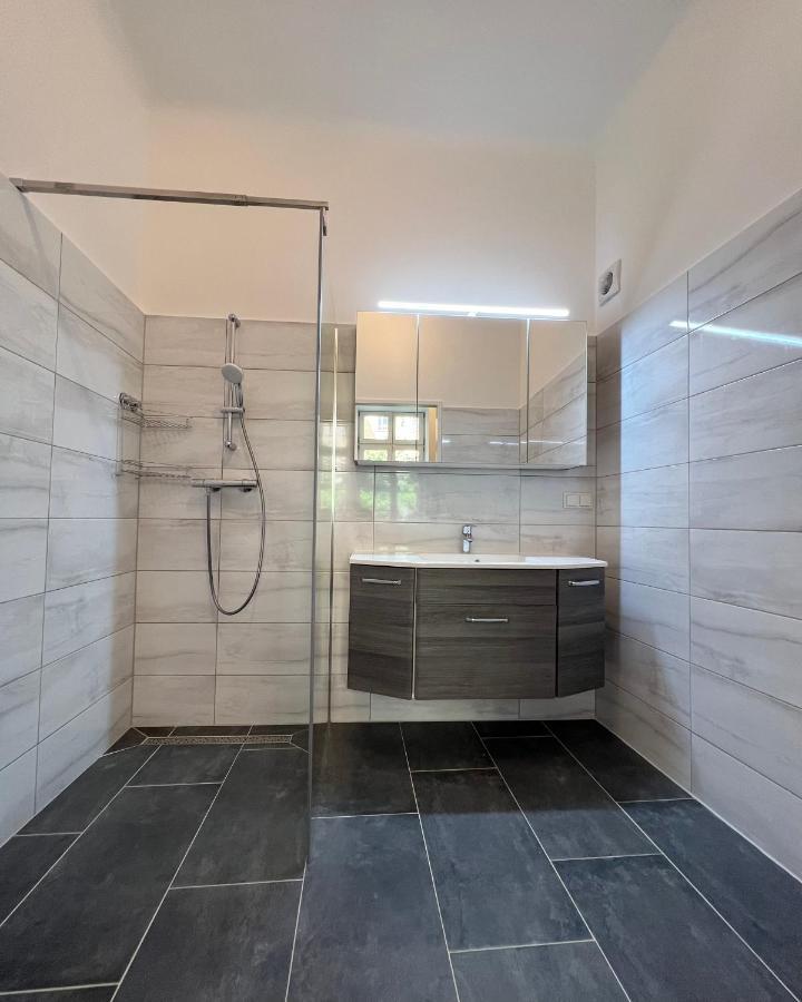 Modernes Juwel In Zentraler Lage Apartment Виена Екстериор снимка
